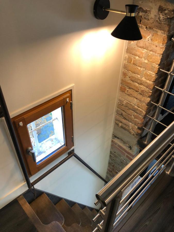 Suites Rive Gauche - Maison Montmartre - Chez Ludo Paris Bagian luar foto